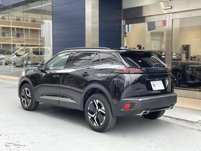 Peugeot 2008 GT 2025 — миниатюра 4