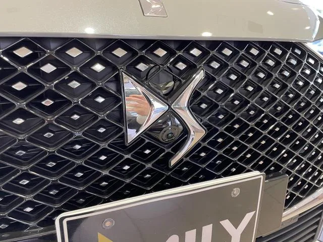 DS DS7 RIVOLI E-TENSE 4x4 2025 — миниатюра 5