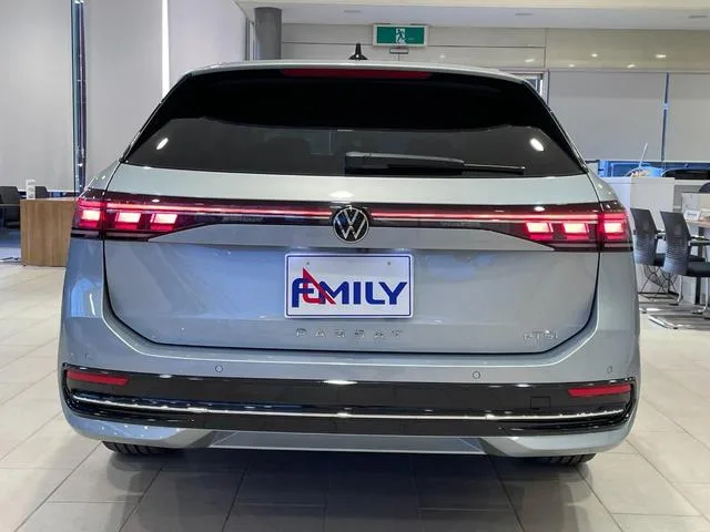 Volkswagen PASSAT ETSI ELEGANCE 2025 — миниатюра 3