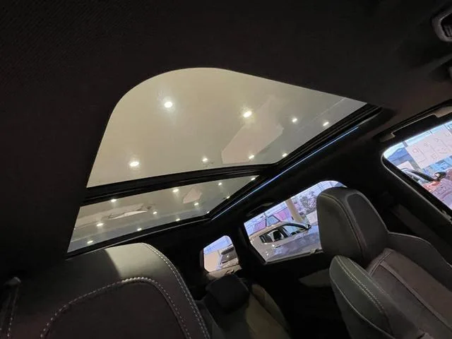 Peugeot 5008 GT BLUE HDI BLACK PACK 2023 — миниатюра 3
