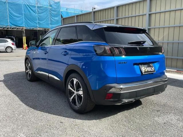 Peugeot 3008 GT 2022 — миниатюра 3