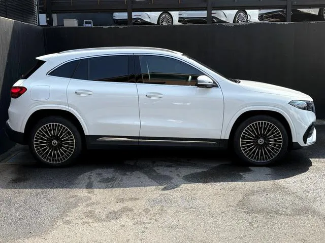 Mercedes-Benz EQA EQA250+ AMG LINE PACKAGE 2024 — миниатюра 2