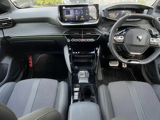 Peugeot 208 GT 2025 — миниатюра 2