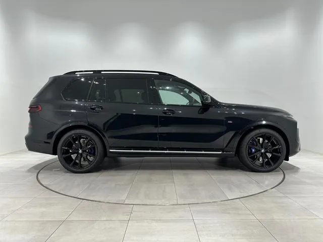 BMW X7 X DRIVE 40D M SPORT 2025 — миниатюра 3