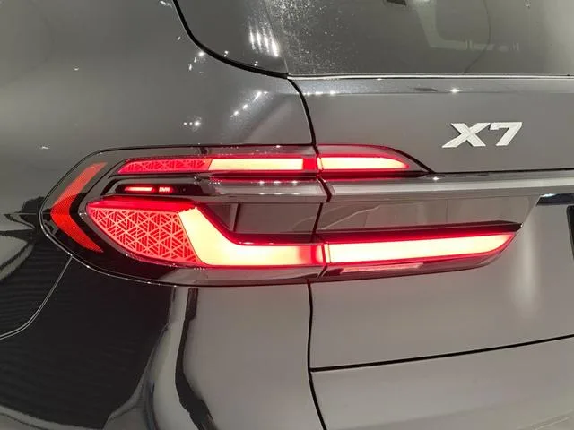 BMW X7 X DRIVE 40D M SPORT 2025 — миниатюра 5