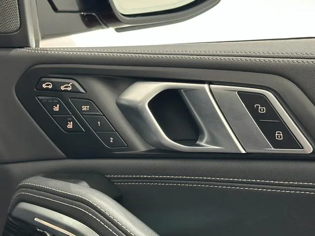 BMW X6 X DRIVE 35D M SPORT 2025 — миниатюра 5