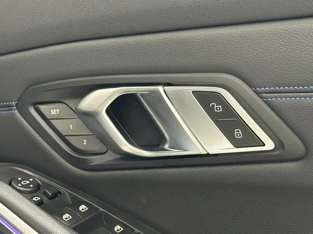 BMW 3 Series 320i TOURING M SPORT 2022 — миниатюра 5