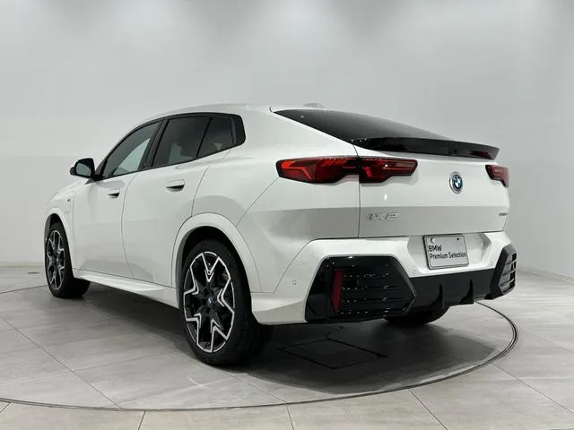 BMW iX2 X DRIVE 30 M SPORT HI-LINE PACKAGE 2024 — миниатюра 2