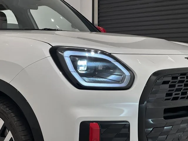 MINI MINI JOHN COOPER WORKS COUNTRYMAN ALL4 JOHN COOPER WORKS TRIM 2025 — миниатюра 5