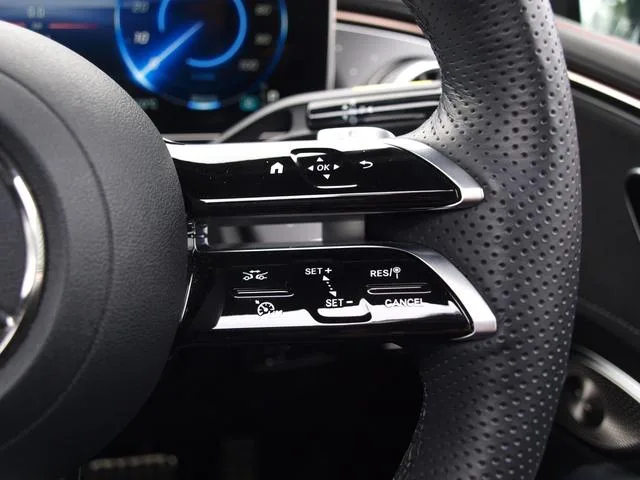Mercedes-Benz EQE SUV EQE350 4MATIC SUV AMG LINE PACKAGE 2025 — миниатюра 2