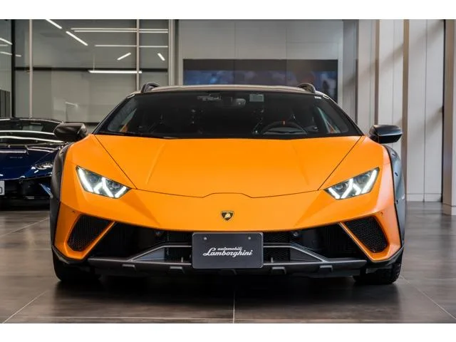 Lamborghini HURACAN 2023 — миниатюра 2