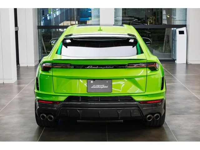 Lamborghini URUS PERFORMANTE 2024 — миниатюра 2
