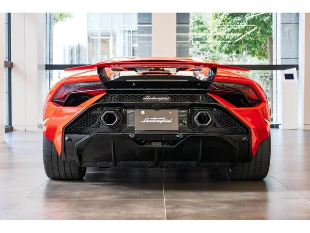 Lamborghini Huracan TECNICA 2023 — миниатюра 4