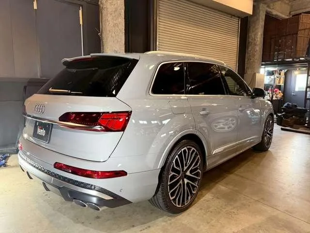 Audi SQ7 2025 — миниатюра 2