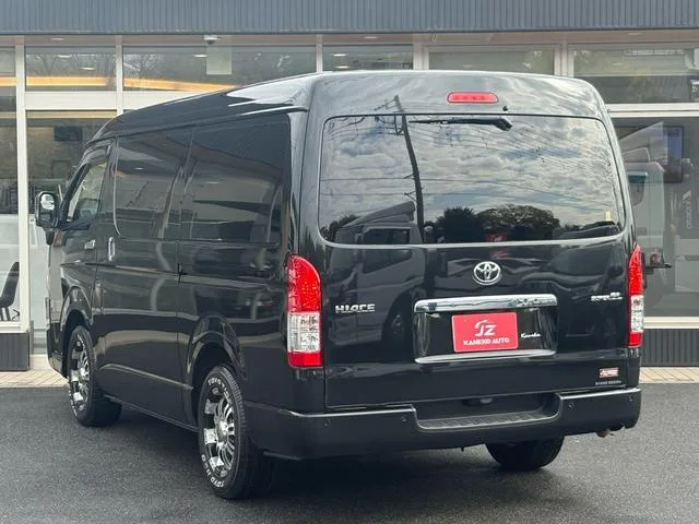 Toyota HIACE VAN LONG WIDE SUPER GL 2022 — миниатюра 3
