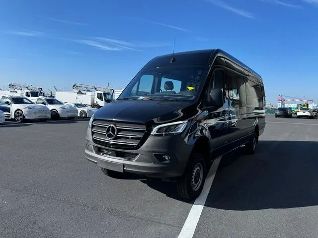 Mercedes-Benz MERCEDES BENZ OTHER 2024 — миниатюра 2