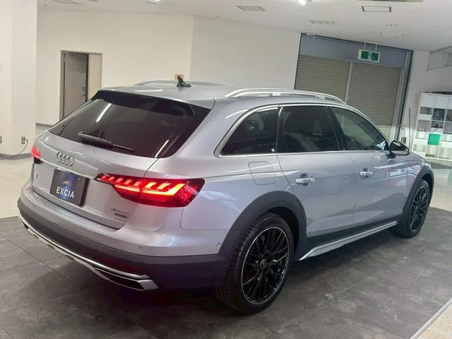 Audi A4 ALLROAD QUATTRO BASE GRADE 2023 — миниатюра 4