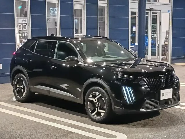 Peugeot 2008 GT 2025 — миниатюра 2