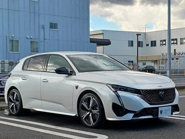 Peugeot 308 GT HYBRID 2023 — миниатюра 2