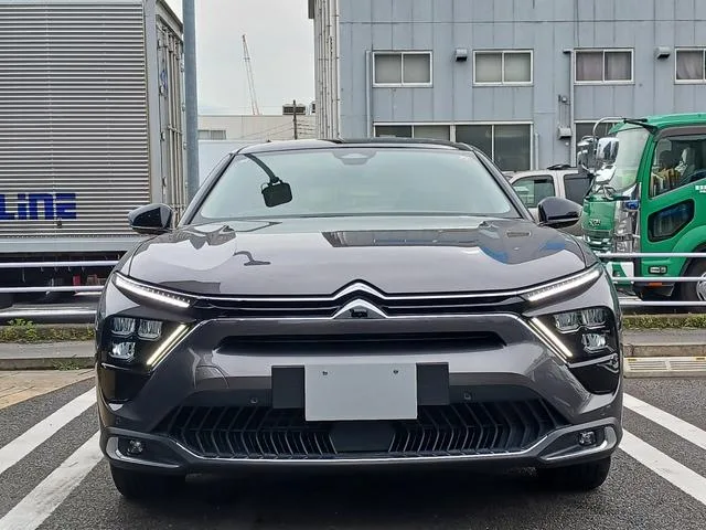 Citroen C5 X HYPNOS PLUG-IN HYBRID 2023 — миниатюра 4