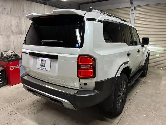 Toyota LAND CRUISER 250 ZX 2024 — миниатюра 3