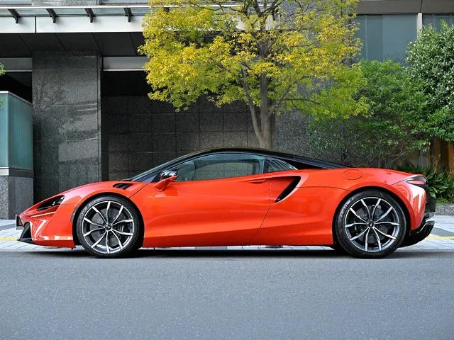 McLaren Artura BASE GRADE 2023 — миниатюра 2