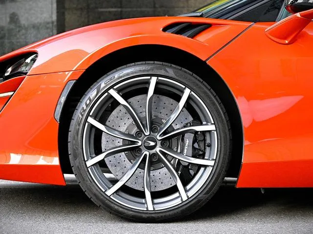 McLaren Artura BASE GRADE 2023 — миниатюра 4