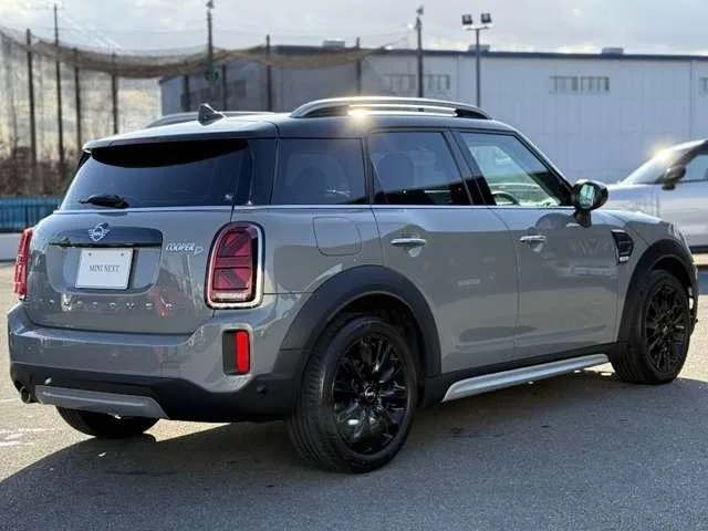 MINI MINI COOPER D CROSSOVER PREMIUM PLUS PACKAGE CLASSIC TRIM 2023 — миниатюра 3