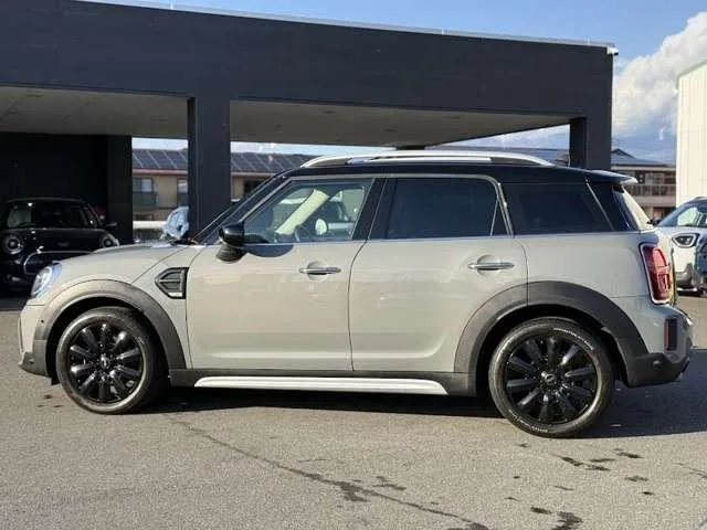 MINI MINI COOPER D CROSSOVER PREMIUM PLUS PACKAGE CLASSIC TRIM 2023 — миниатюра 4