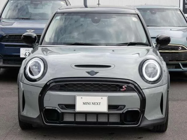 MINI MINI COOPER SD CLASSIC TRIM 2022 — миниатюра 4