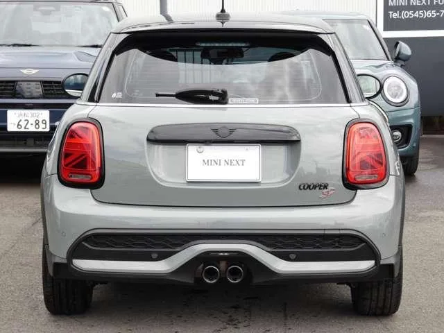 MINI MINI COOPER SD CLASSIC TRIM 2022 — миниатюра 5