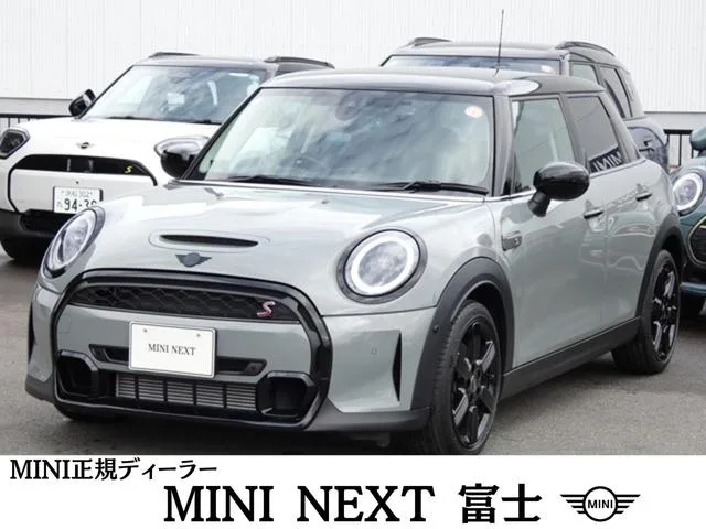MINI MINI COOPER SD CLASSIC TRIM 2022 — фото 1, купить с доставкой в Москву