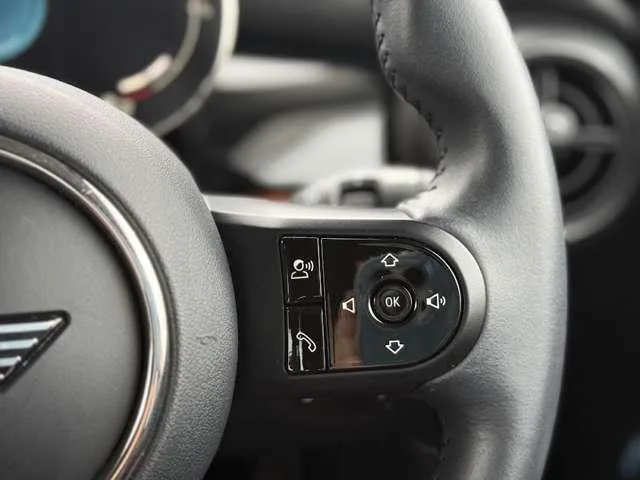 MINI MINI COOPER D CLASSIC TRIM 2022 — миниатюра 5