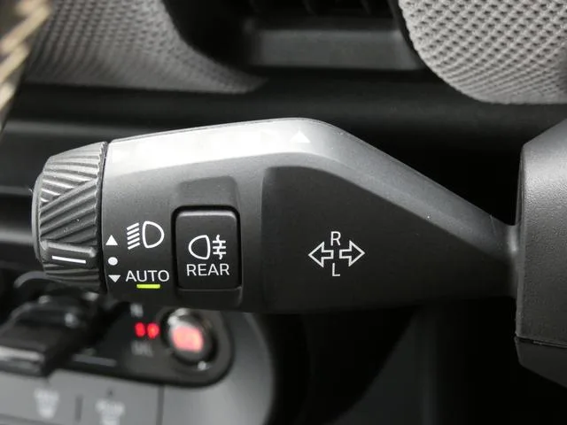 MINI MINI COOPER C FAVOURED TRIM 2025 — миниатюра 3