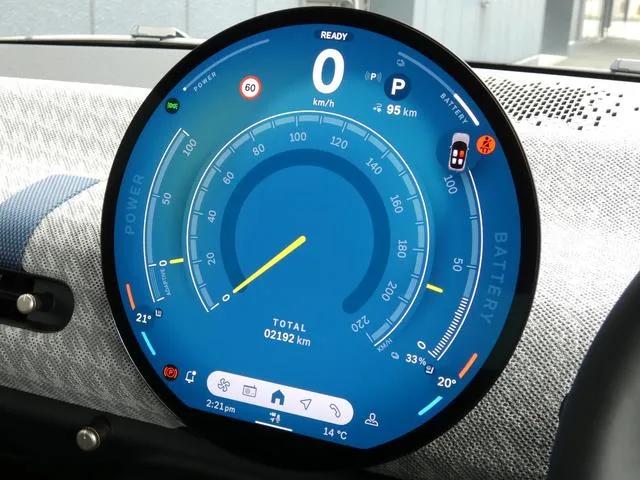 MINI MINI COOPER SE FAVOURED TRIM 2025 — миниатюра 2