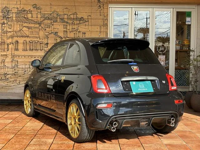 Abarth ABARTH 695 75 ANNIVERSARIO BASE GRADE 2024 — миниатюра 2