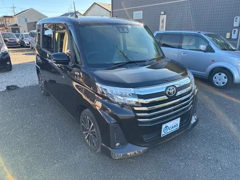 Toyota ROOMY 2023 купить в Москве