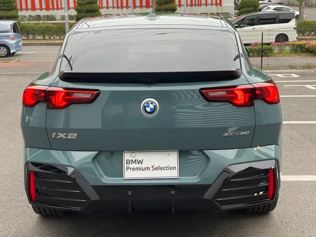 BMW iX2 X DRIVE 30 M SPORT HI-LINE PACKAGE 2025 — миниатюра 3