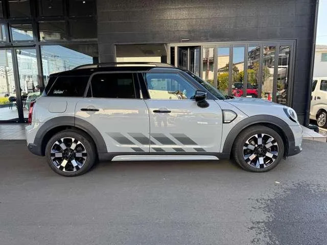 MINI MINI COOPER D CROSSOVER UNTAMED EDITION 2022 — миниатюра 2