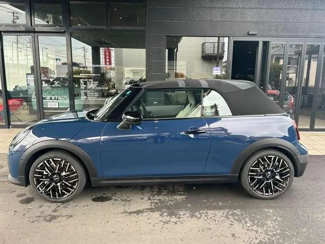 MINI MINI COOPER S CONVERTIBLE FAVOURED TRIM 2026 — миниатюра 2