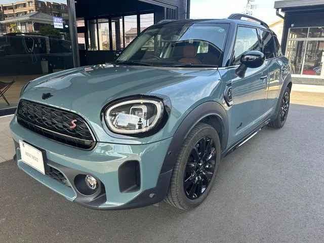 MINI MINI COOPER SD CROSSOVER ALL4 PREMIUM PLUS PACKAGE ALL4 TRIM 2024 — фото 1, купить с доставкой в Москву