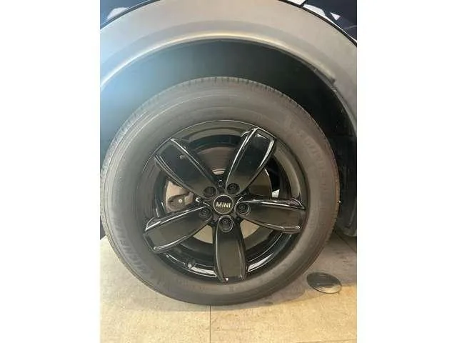 MINI MINI COOPER D CROSSOVER CLASSIC TRIM 2022 — миниатюра 2