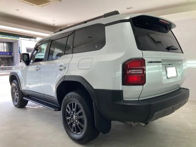 Toyota LAND CRUISER 250 VX 2024 — миниатюра 3