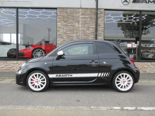 Abarth ABARTH 695 ESSEESSE BASE GRADE 2023 — миниатюра 2