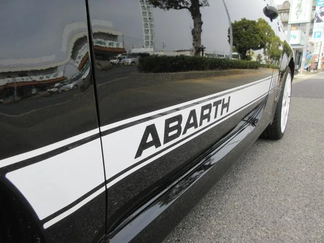 Abarth ABARTH 695 ESSEESSE BASE GRADE 2023 — миниатюра 5