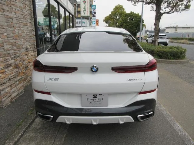 BMW X6 X DRIVE 35D M SPORT 2022 — миниатюра 3