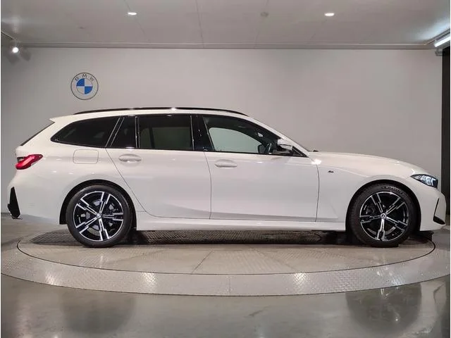 BMW 3 Series 320D X DRIVE TOURING M-SPORT 2023 — миниатюра 3