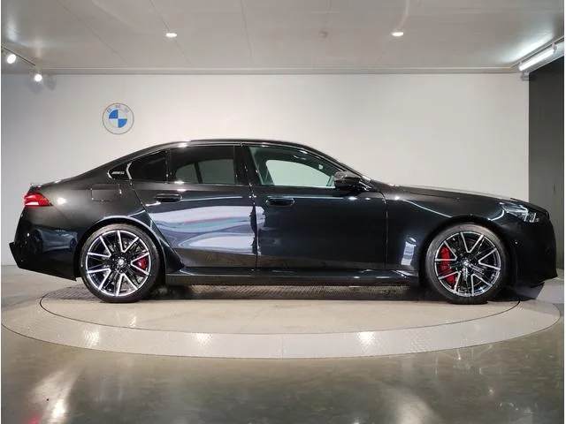 BMW M5 M5 2025 — миниатюра 3