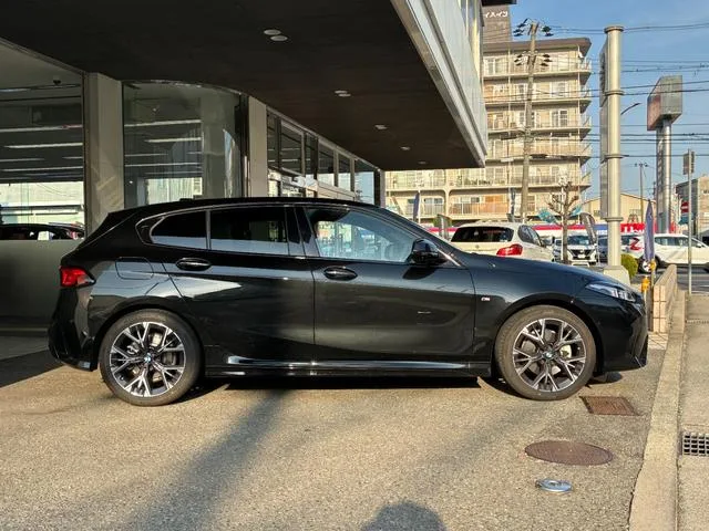BMW 1 SERIES 120 M SPORT HI-LINE PACKAGE 2025 — миниатюра 3