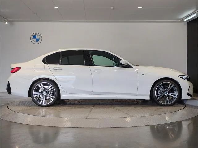 BMW 3 SERIES 320D X DRIVE M-SPORT EDITION SHADOW 2024 — миниатюра 3